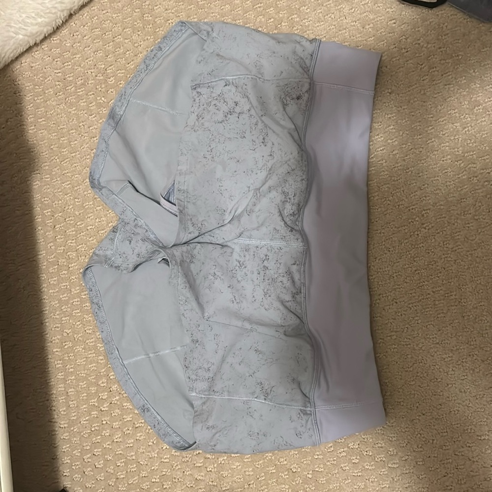 Lululemon speed up 2.5 shorts size 6